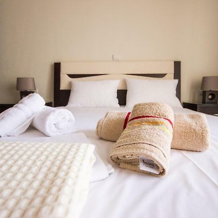 Keramoti Luxury Apartments ภายนอก รูปภาพ